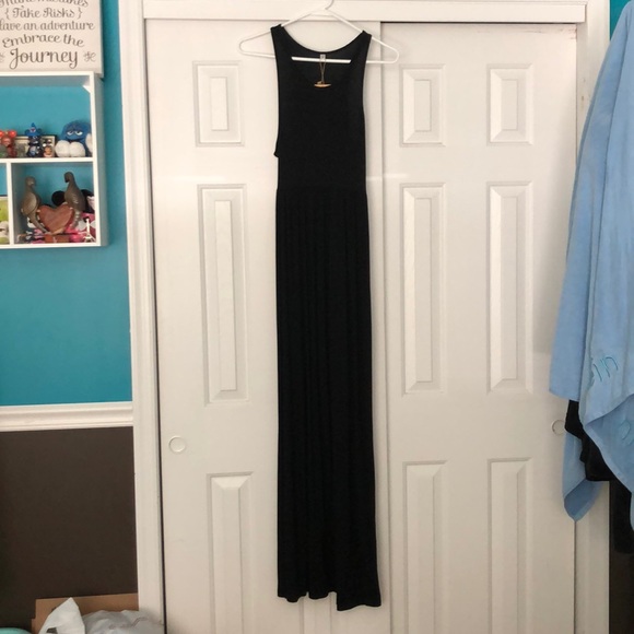 Grecerelle Dresses & Skirts - Maxi Dress Grecerelle Dresses & Skirts - Maxi Dress